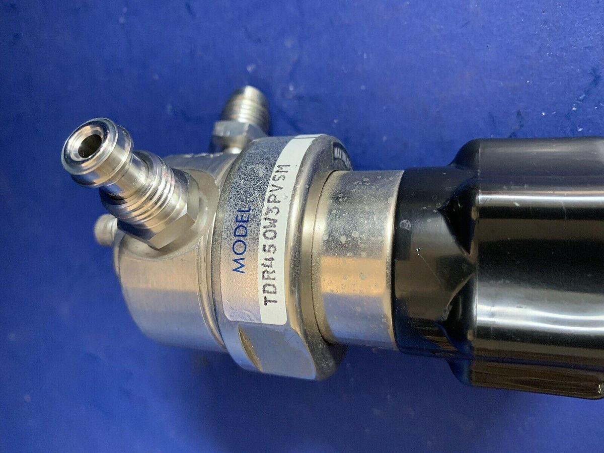 Used Veriflo TDR450W3PVSM Tied Diaphragm Regulator, 3000 psi, 3 Ports, Used