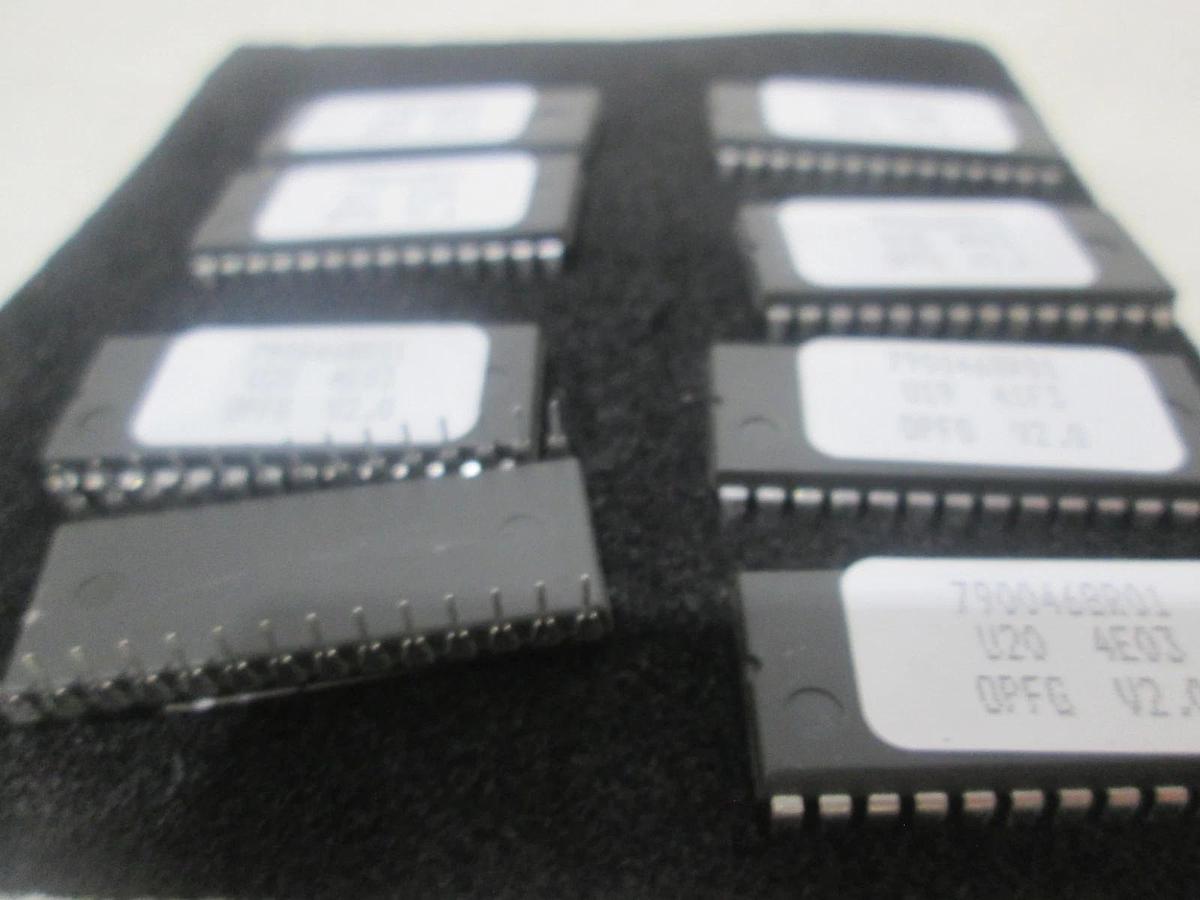 Used Texas Instruments, 790046BR01, Integrated Circuit, Used, Lot of 8