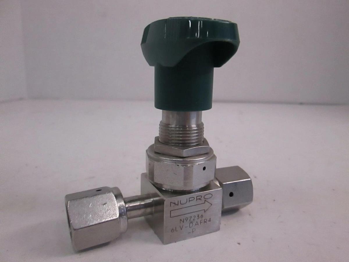 Used Nupro 6LV-DAFR4-P Manual Valve w/ Green Handle, 1/4" FVCR/FVCR, Used
