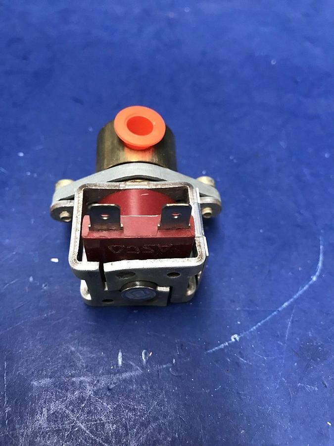 ASCO USM82618 Solenoid Valve, 60 psi Air, (US82618), New