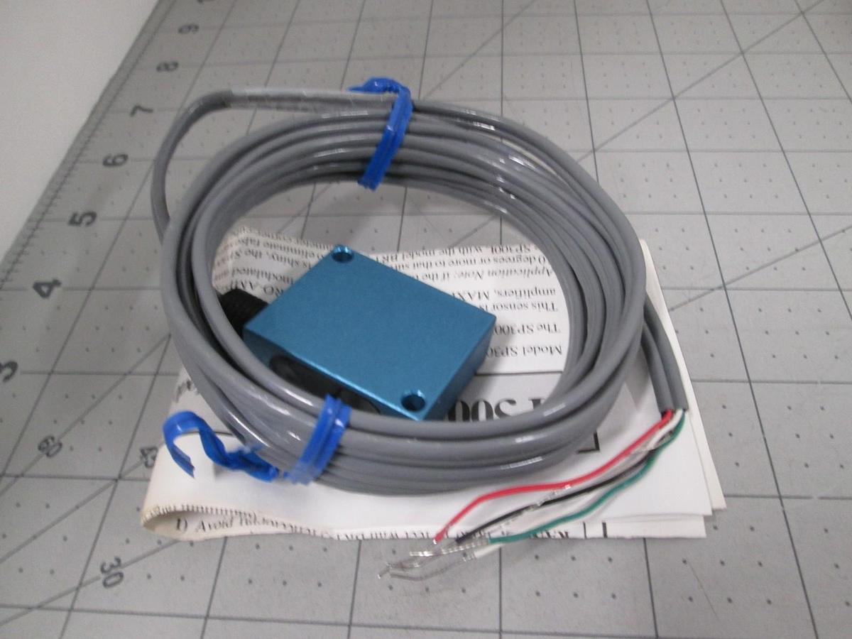 Used Banner, SP300L, Retro-Reflective Remote Sensor, 4.5m Range, w/ 6ft Cable, New