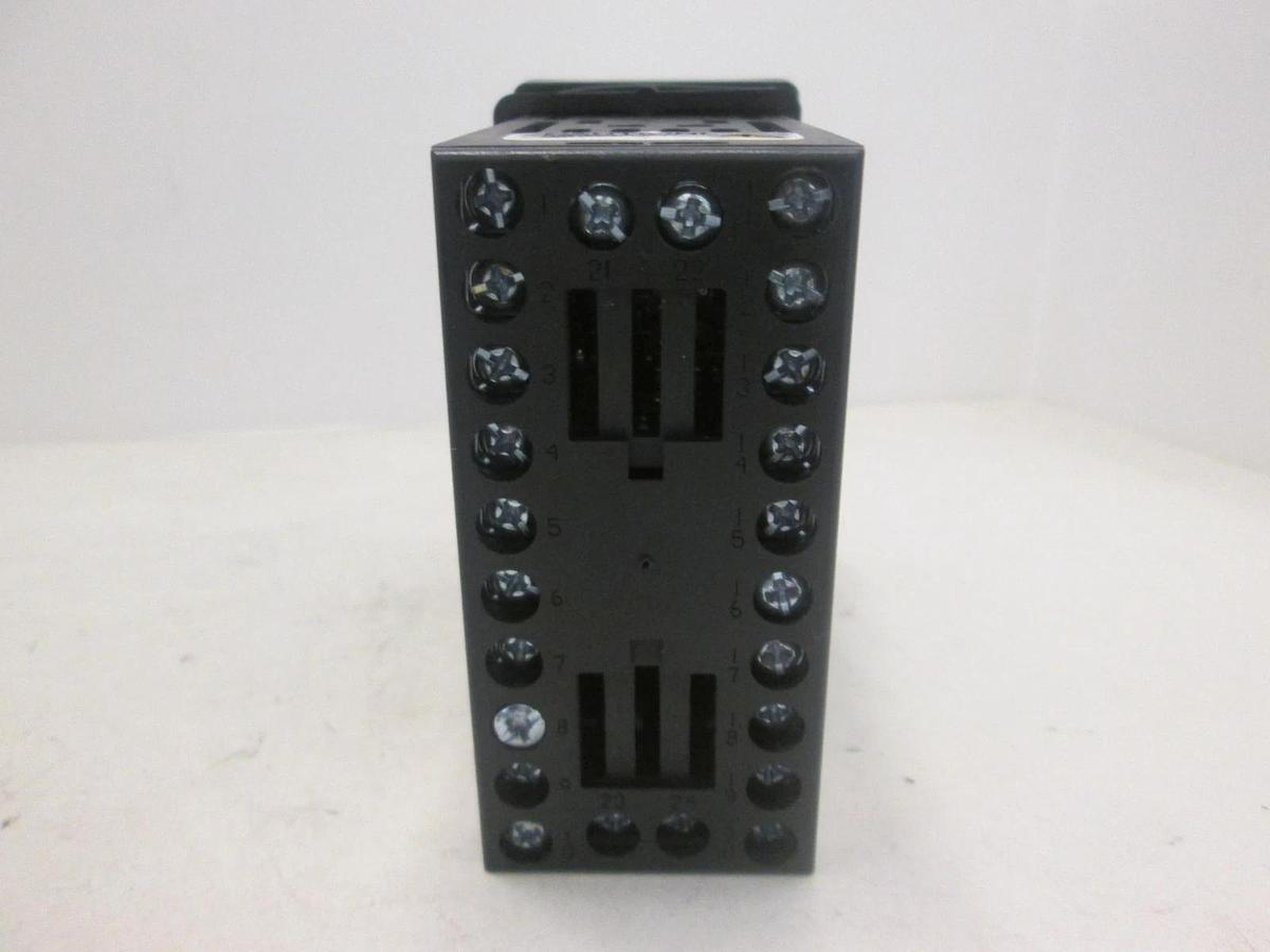 Watlow, 986A-20FD-MARG, WATLOW 986 TEMP CONTROLLER, New