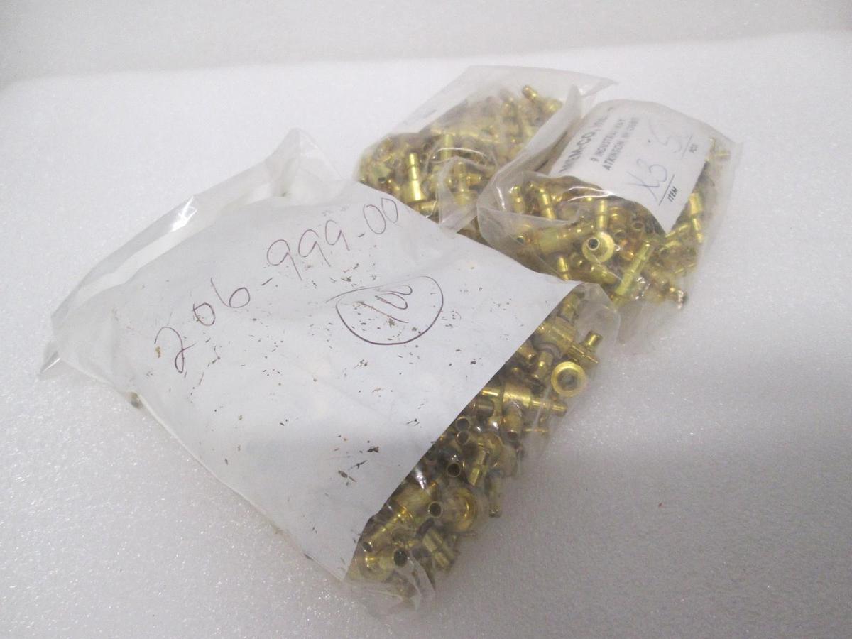 Mem-Co, Inc., 4-Way Fitting, 206-999-001, New, Lot of 200