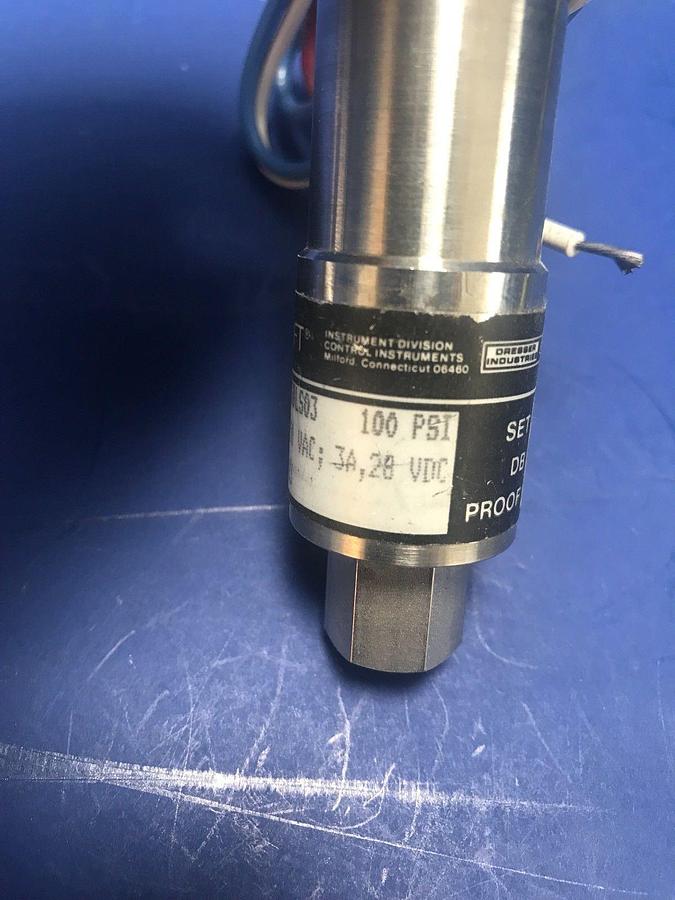 ASHCROFT APSNSDLS03 100 PSI Pressure Switch, New
