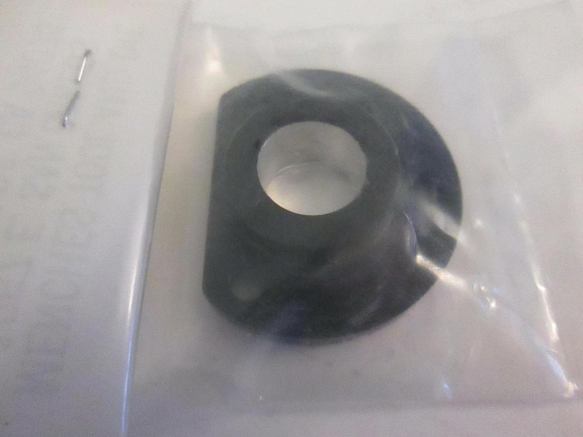Used Menches Bracket Support for Bottom Alignment, 7300-4000, New Lot of 9