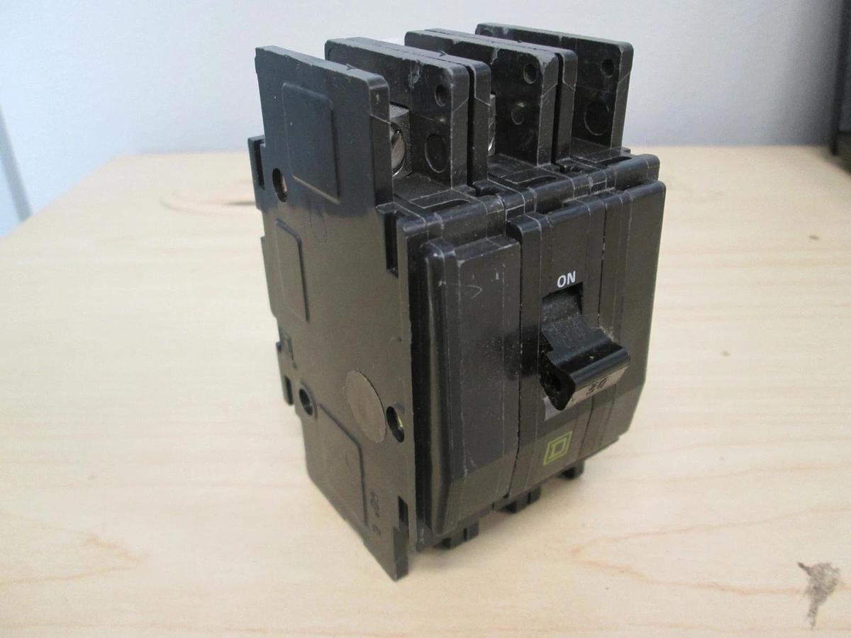 Used Square D, ZZ-7102, Type 06P, 3 Pole Circuit Breaker, 30A, Used