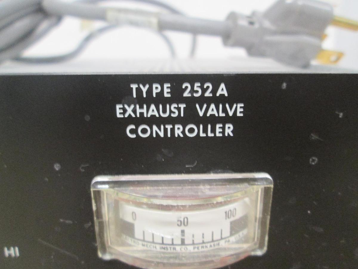 Used MKS, Type 252A, Exhaust Valve Controller, 252A-1-VP0, Used