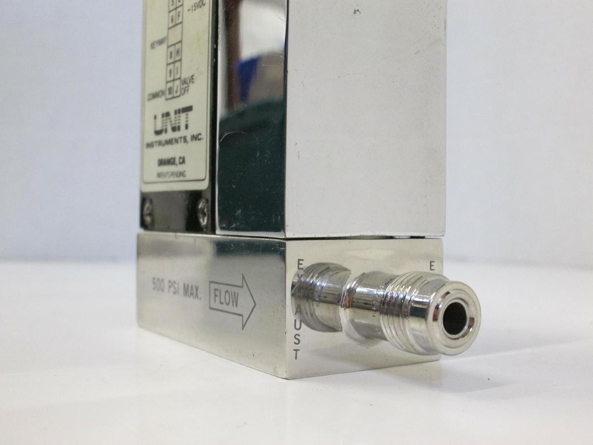 Used Unit UFC-1200 Mass Flow Controller MFC, N2, 2 SLPM, 1/4" Male