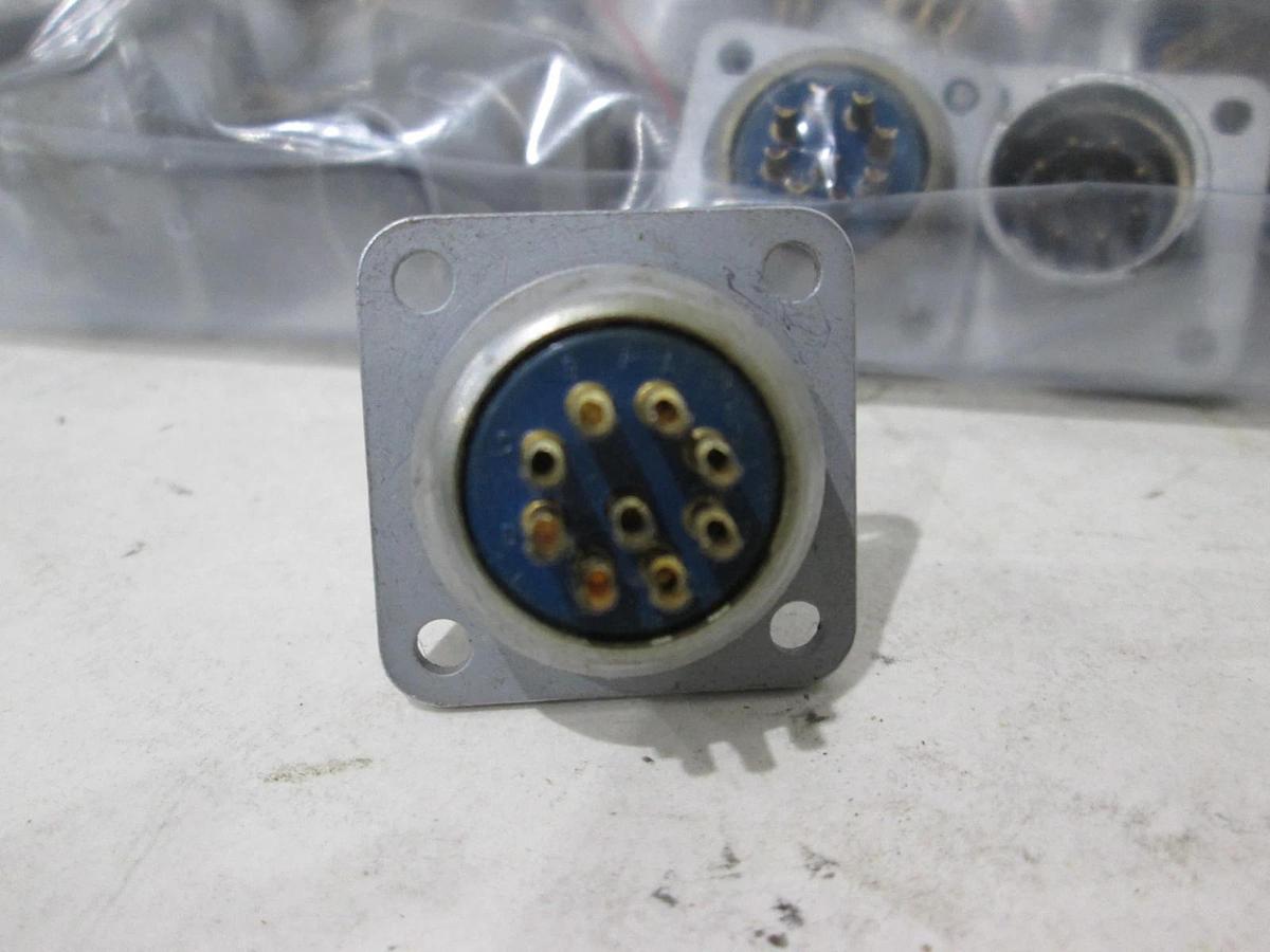 Used Amphenol, 9080-0018, 9 Pin Connector, Used, Lot of 35