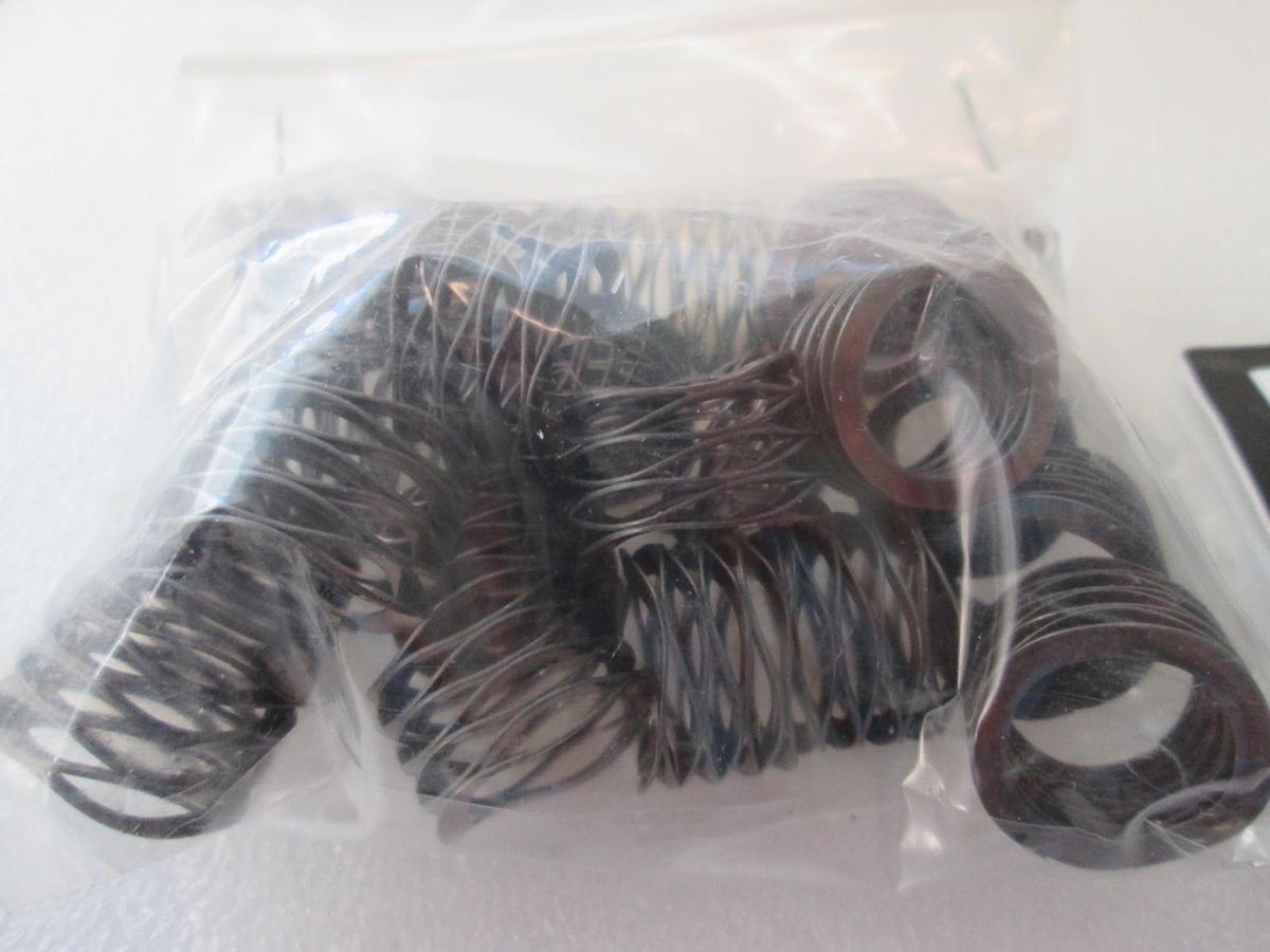 Used Spring, 211-075, Multi-WVE .51DX.75, New, Lot of 100