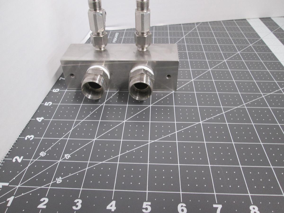 Used 2 Port Water Manifold Used