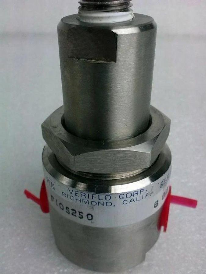 Veriflo Mini Regulator F10S250, 2 Ports , 1/4" NPT, NIB
