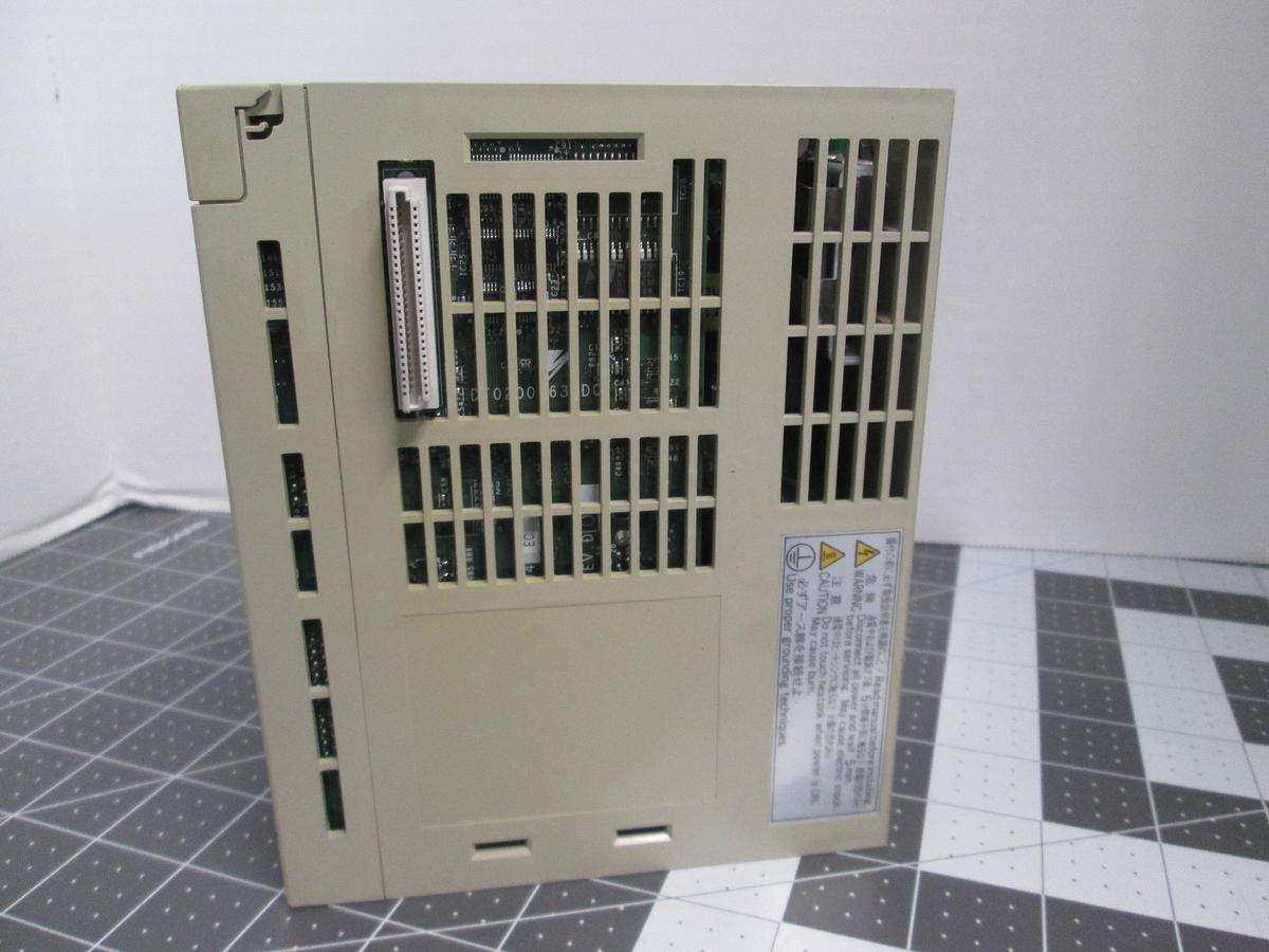 Used Yaskawa, SGDH-01AE, Sigma ll SERCOPACK AC Servo Drive Amplifier 200-230V Tested