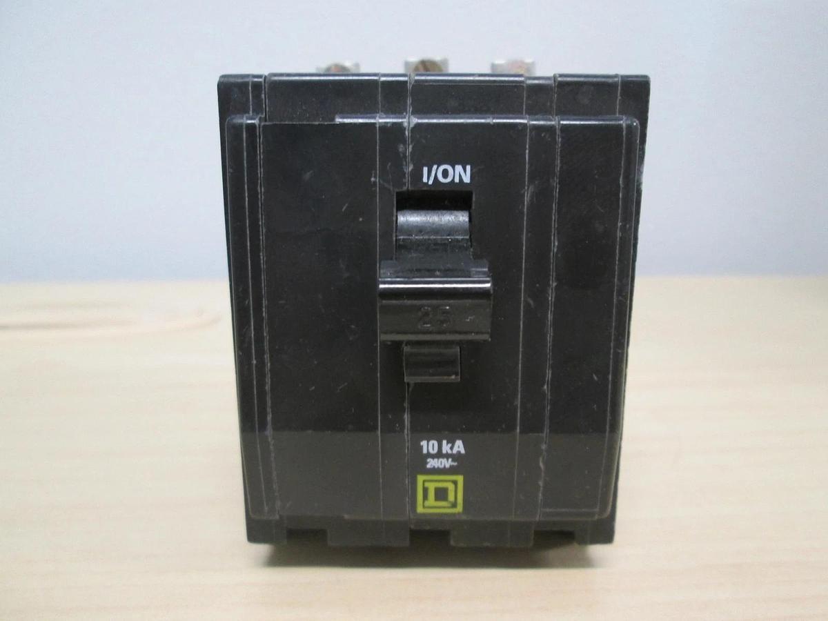 Used Square D, L-4061, Type QOB, 3 Pole Circuit Breaker, 25A, Used