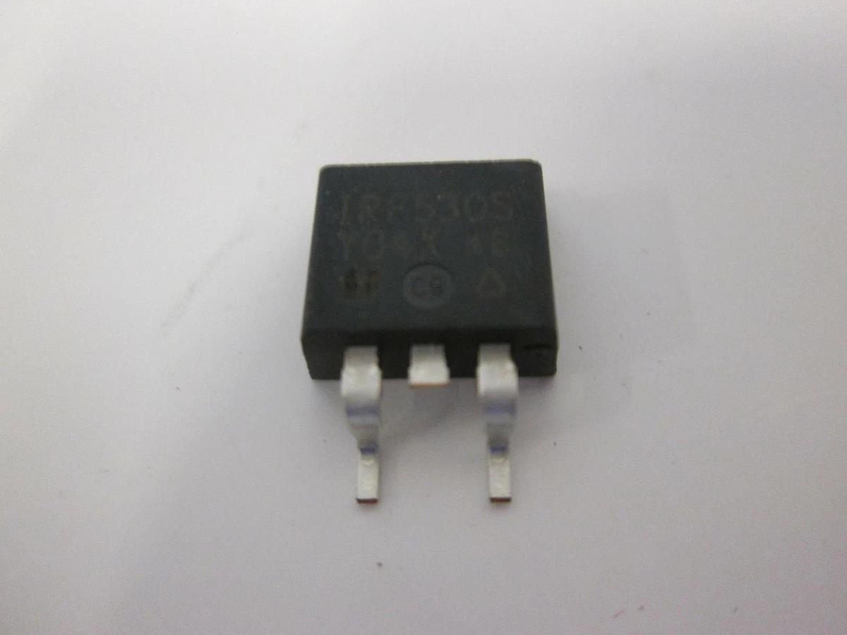 Vishay IRF530SY04K New power MOSFET, Lot of 50