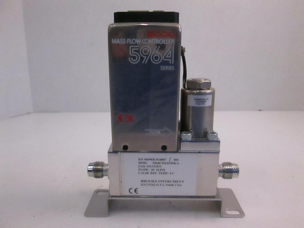 Used Brooks 5964, Mass Flow Controller, MFC, Gas: O2, 20 SLPM, 1/4" VCR, Used