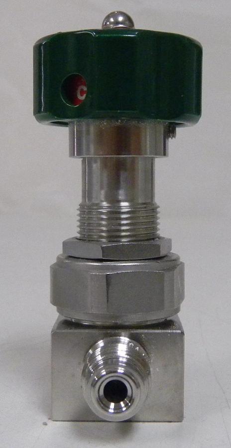 Used Nupro 6LV-DAVR4-P-GR 1/4 Turn Valve, 1/4" MVCR/MVCR, Used
