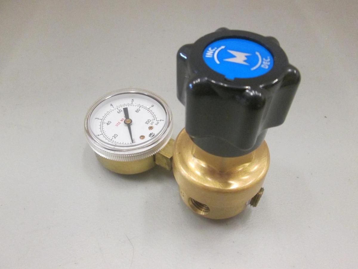 Used Veriflo, IR401B250G, General Purpose Regulator w/ 0-100PSI USG Gauge, Used
