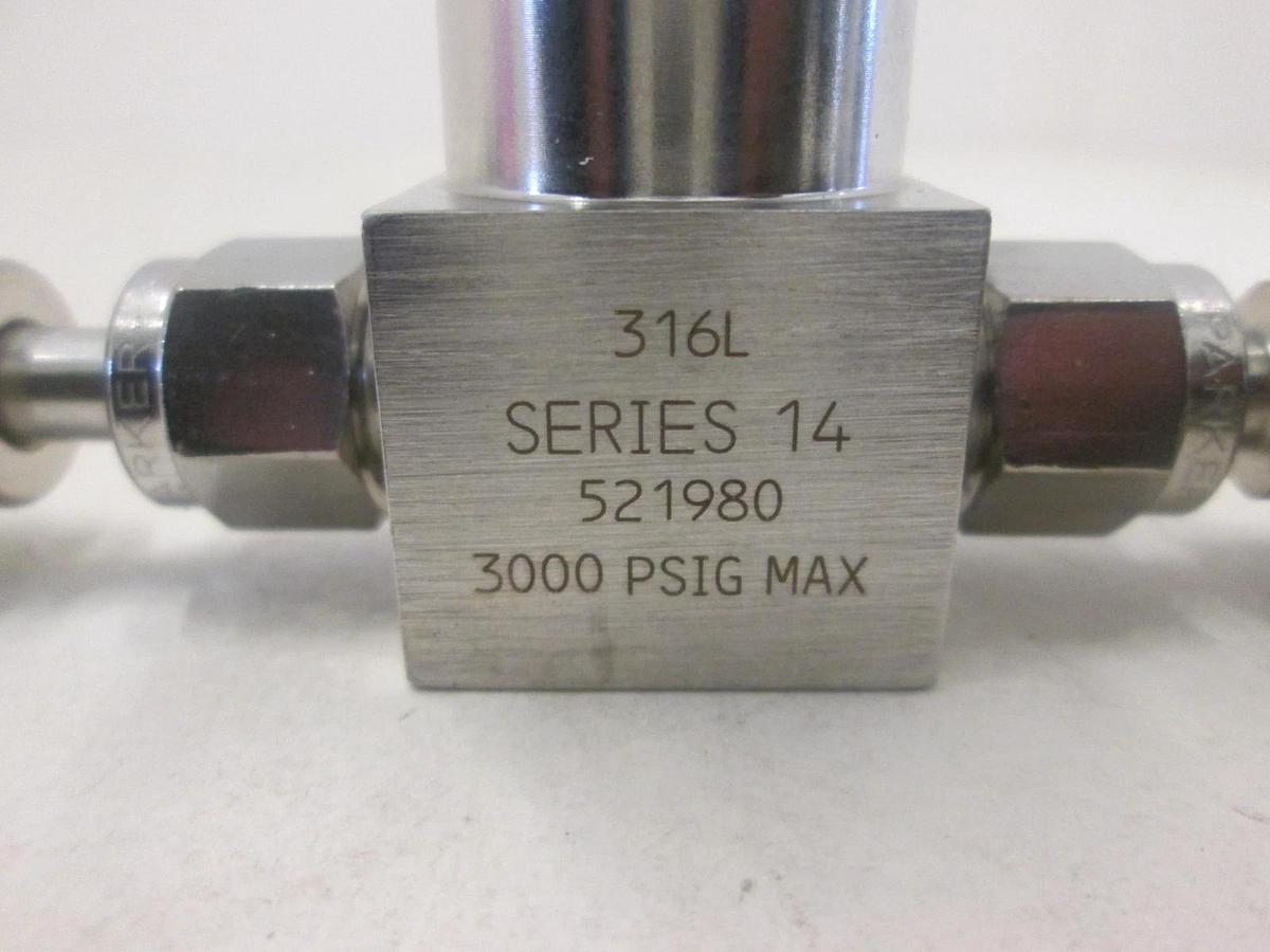 Used VGS, 316L Series 14, 521980, Manual Valve w/ Semi Gas Systems Vent-Vac, Used