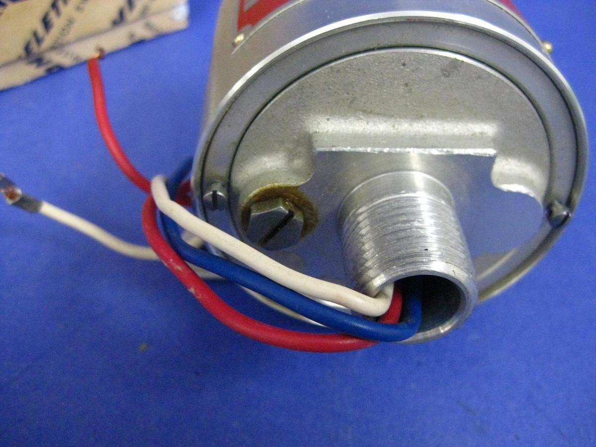 Used MELETRON 420E Pressure Actuated Switch 420E-7SS5E, 0.2 - 8 PSI