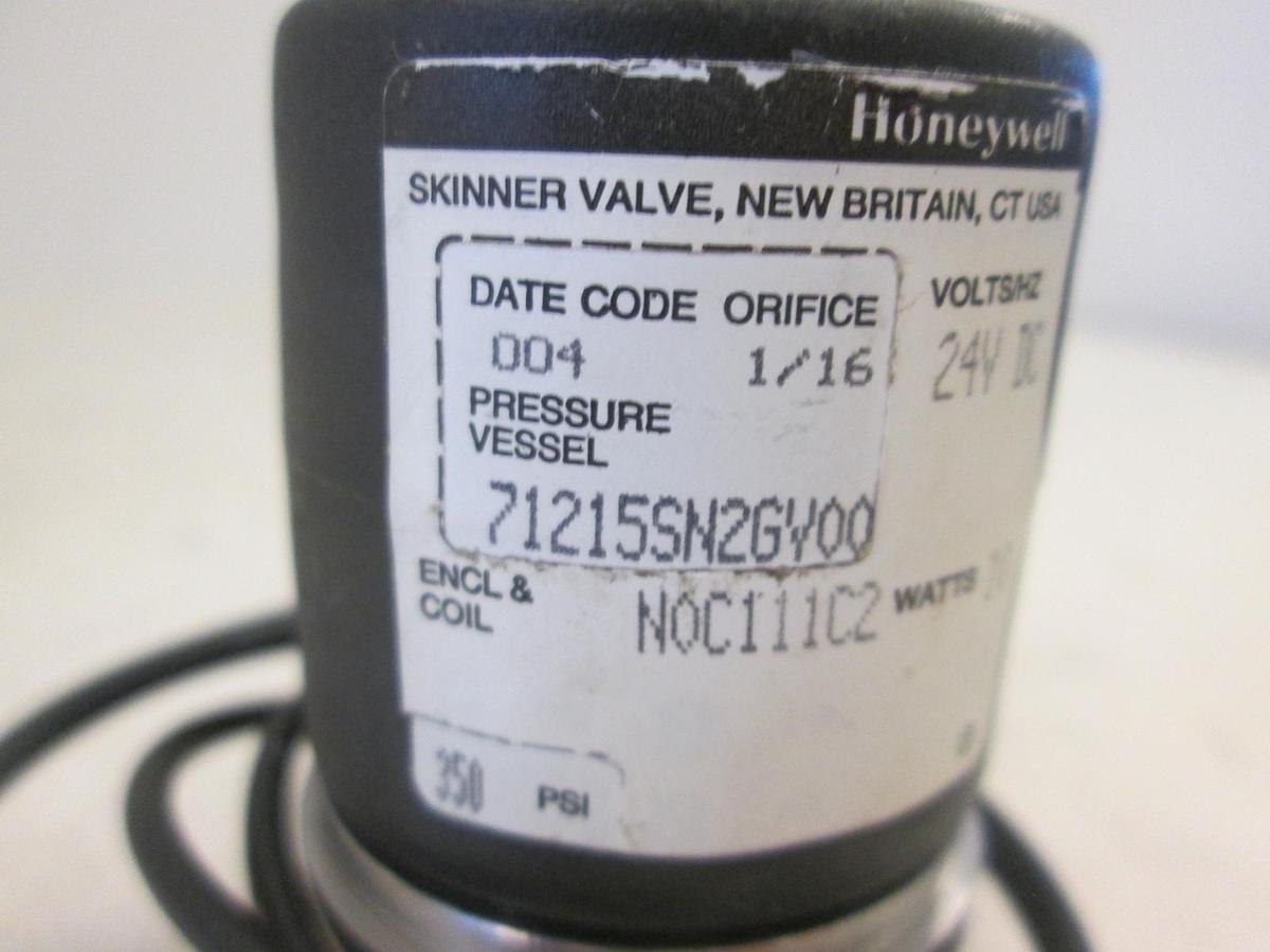Used Skinner, Solenoid Valve, 7C111C2 44 1SHF7, 1/16 Orifice, 350 PSI, 24V, Used