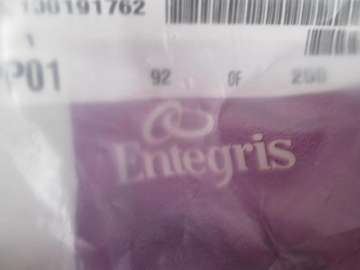Entegris, UT16-16T-16FN-1, Union Tee Tube, New