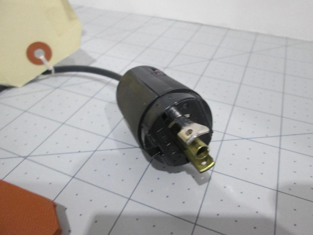 Watlow, L018052500U, Heater Jacket for MKS 148 Valve, 28V, 25W, New