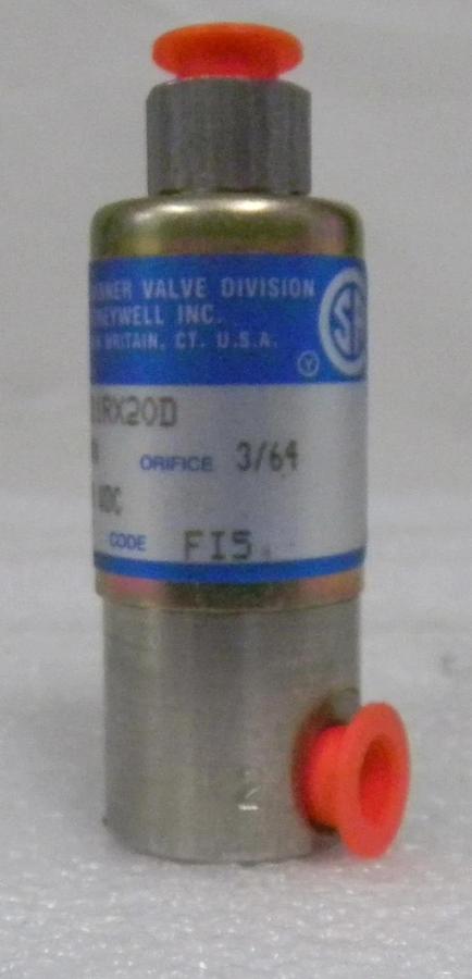 Used Skinner, Honeywell, B11RX20D Valve, 200 PSI, 24 VDC, 7W, Orifice 3/64, NEW