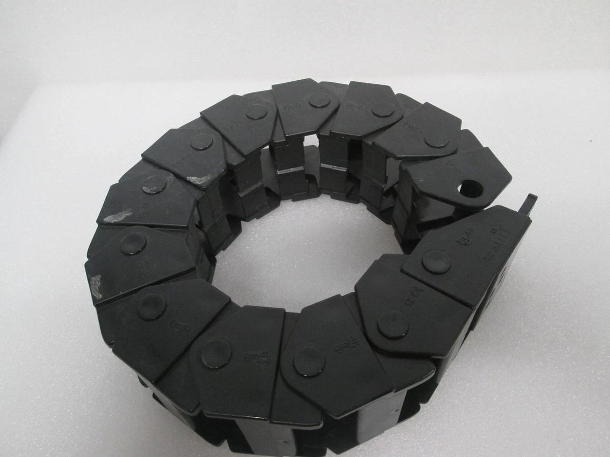 Used Igus, Z16.3.060 (12 Pieces), 117.3.1PZ (1 Piece), Energy Chain System, Used