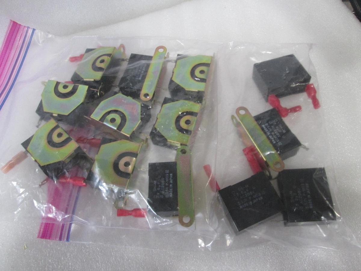 Used Marcon, Capacitor, CH70, AC200V, SH-M Used, Lot of 13