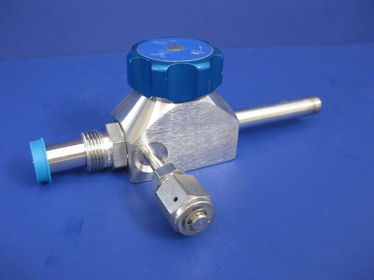 Used Veriflo 935TS8VCR8MP1VCRMK High Flow Valve, High Purity, 1/2"MVCR w/ Purge Port