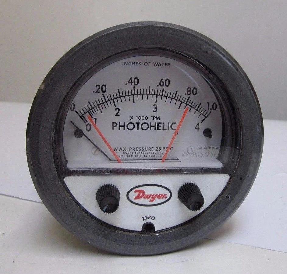 Used Dwyer 3001AVC Photohelic Gauge 0 to 1", Used