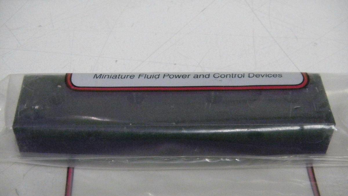 Clippard EV/ET 4 Valve Manifold 15481-4, Lot of 2