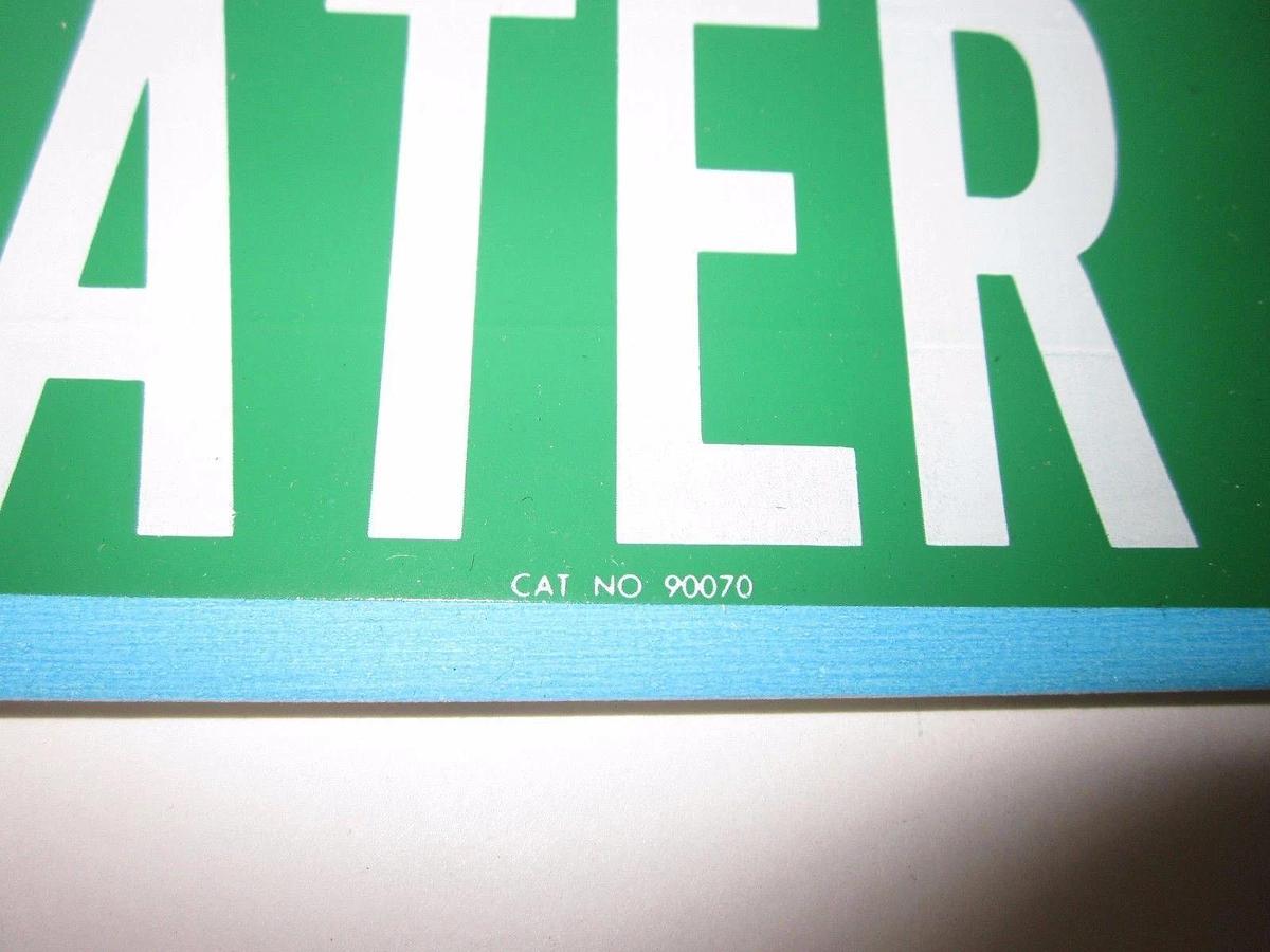 BRADY 90070 Pipe Marker, DEIONIZED WATER, White on Green, Lot of 37 Labels