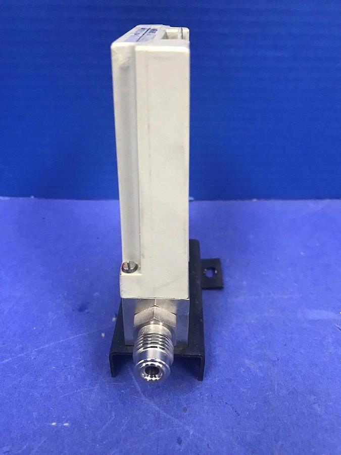 Used ASM AFC-260 MFC, Range: 100 SCCM, Gas: O2, 1/4" Male VCR In/Out