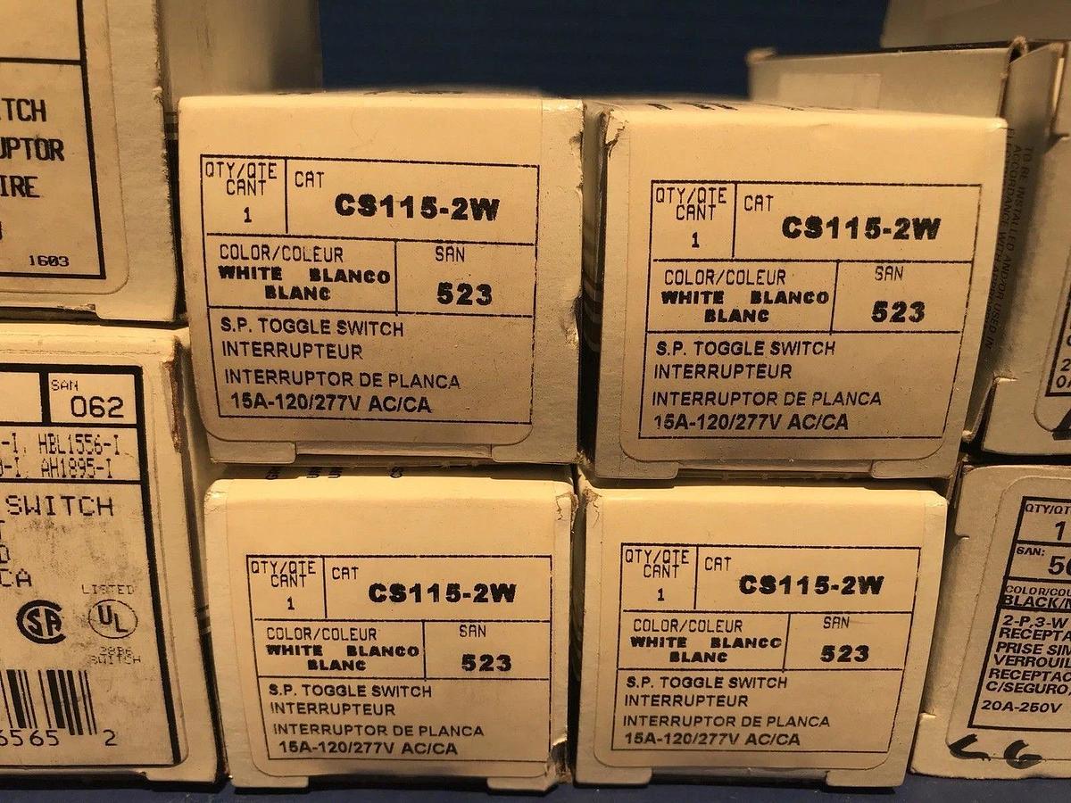 Used Leviton Toggle Lot of Toggle Switch / Receptacles, Lot of 13