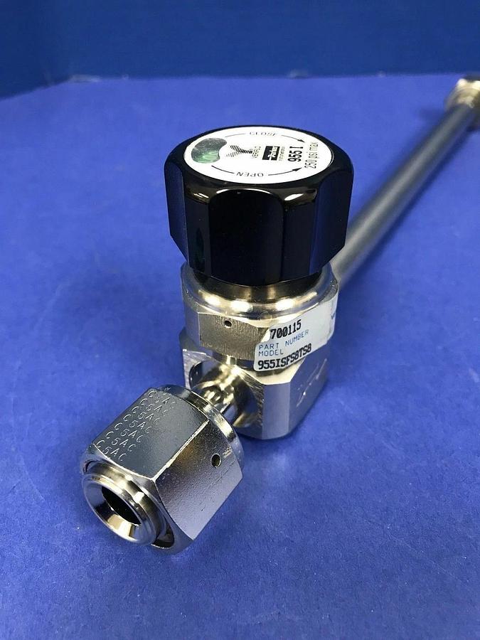 Used Veriflo 955ISFS8TS8 Valve Assy, 1/2" VCR x 1/2" F Swagelok, Used
