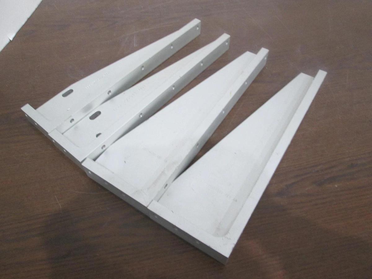 Used AMAT, 655-772911-00 (2), 655-772910-000 (2), Fixture Brackets, Used, Total lot 4