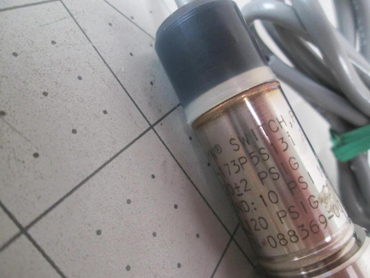 Neo-Dyne, 173R5S131, 20 PSI, Pressure Switch, New