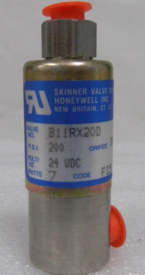 Used Skinner, Honeywell, B11RX20D Valve, 200 PSI, 24 VDC, 7W, Orifice 3/64, NEW