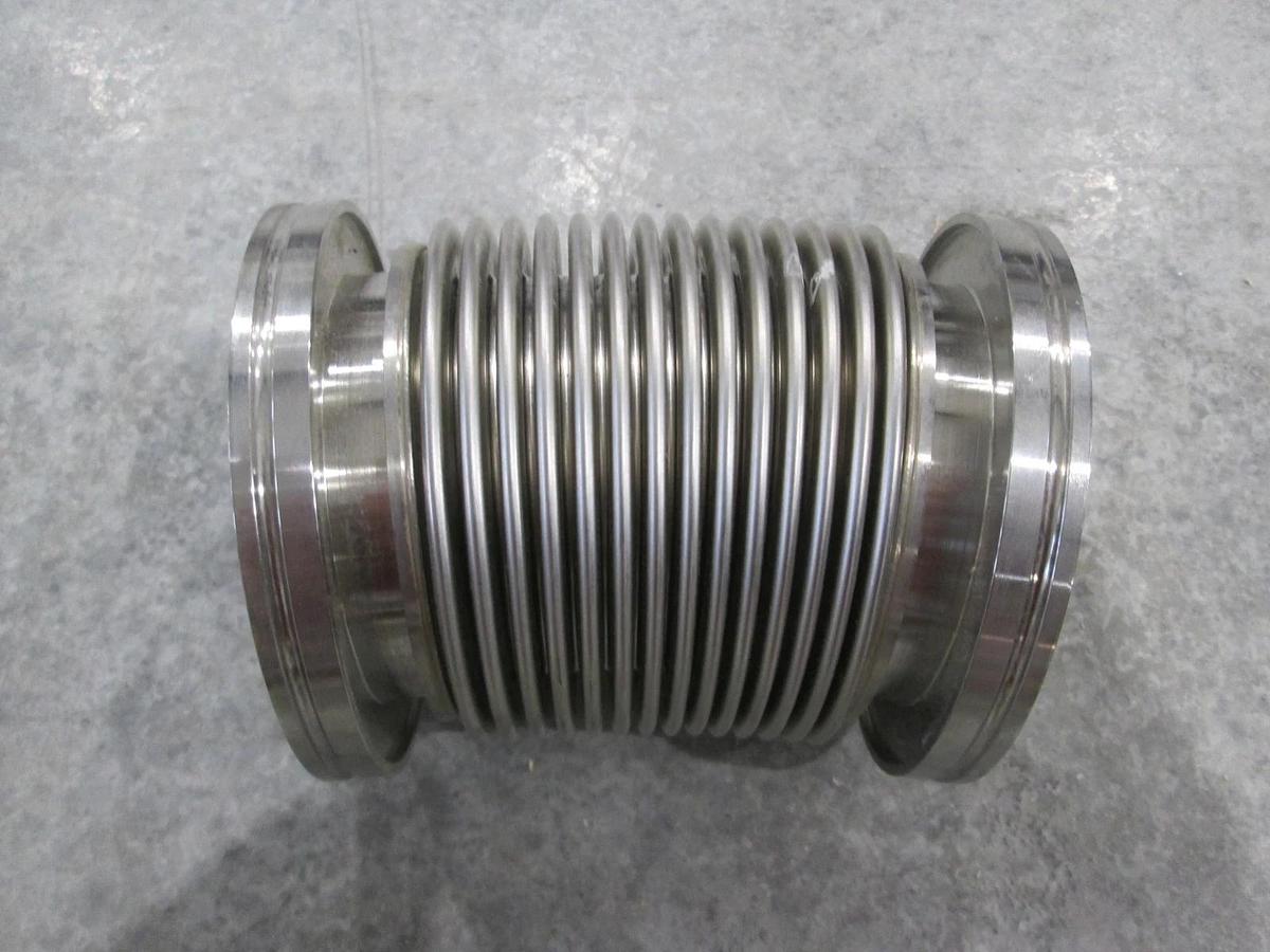 Used Stainless Steel Formed Bellows Vacuum Pipe / Hose, 5 1/2"L, 107MM Flange, Used