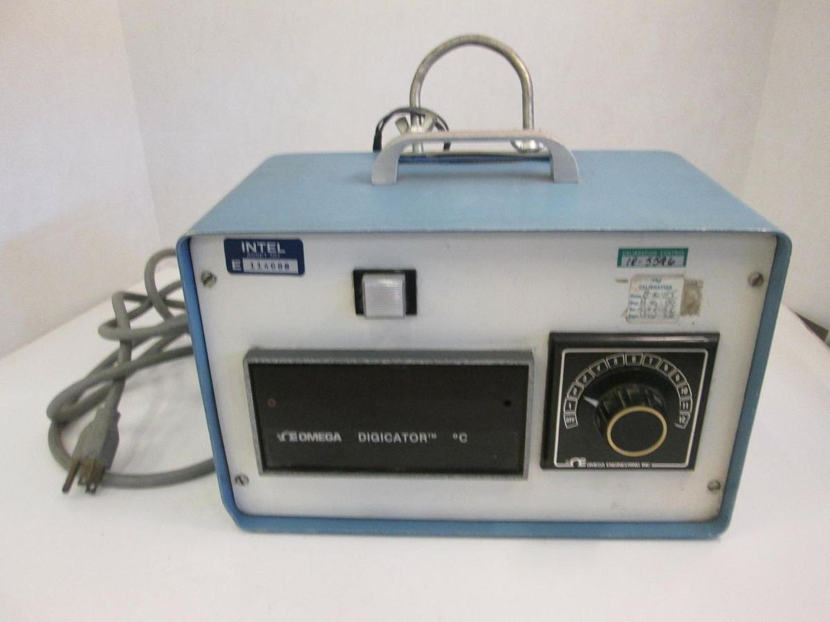 Used Omega Doric Trendicator w/ 12 Position Switch, Manual Diffusion Furnace, Used