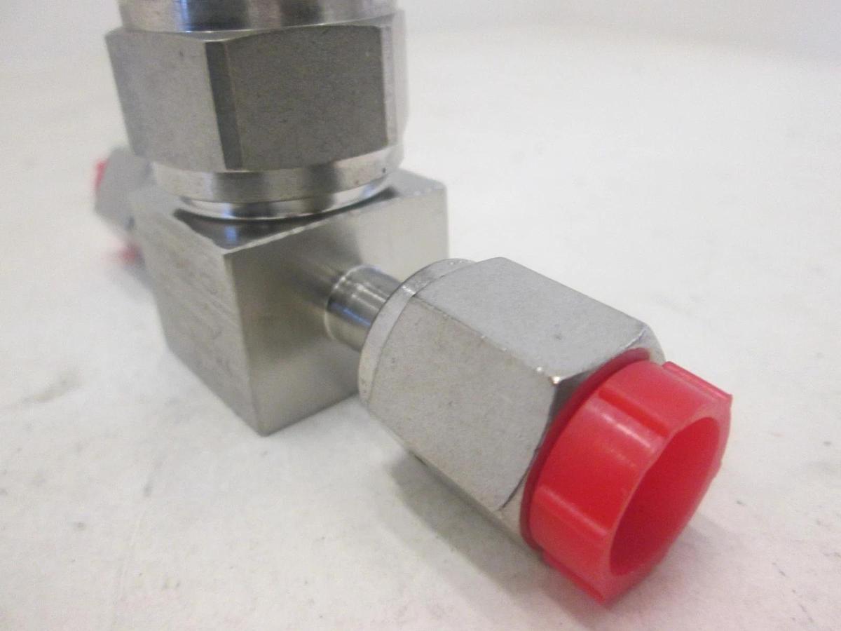 Used Nupro, High Purity Bellows Valve, SS-BNFR4-P-C, 1/4" FVCR, Used