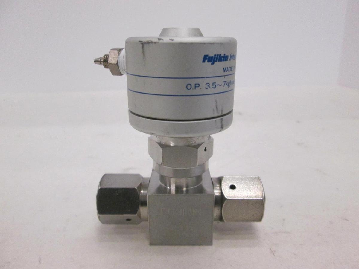 Used Fujikin O.P. 3.5-7kgf/cm2G Pneumatic Valve, N.O, Used