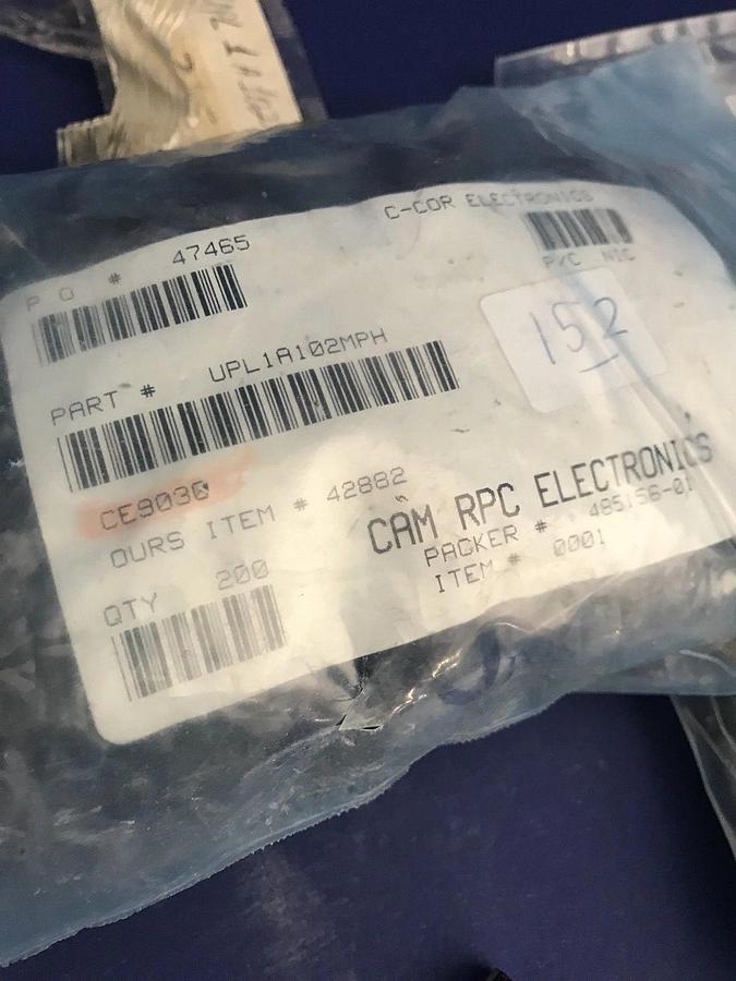 Nichicon Radial Aluminum Electrolytic Capacitors 1000uF 10V, Lot of 200+