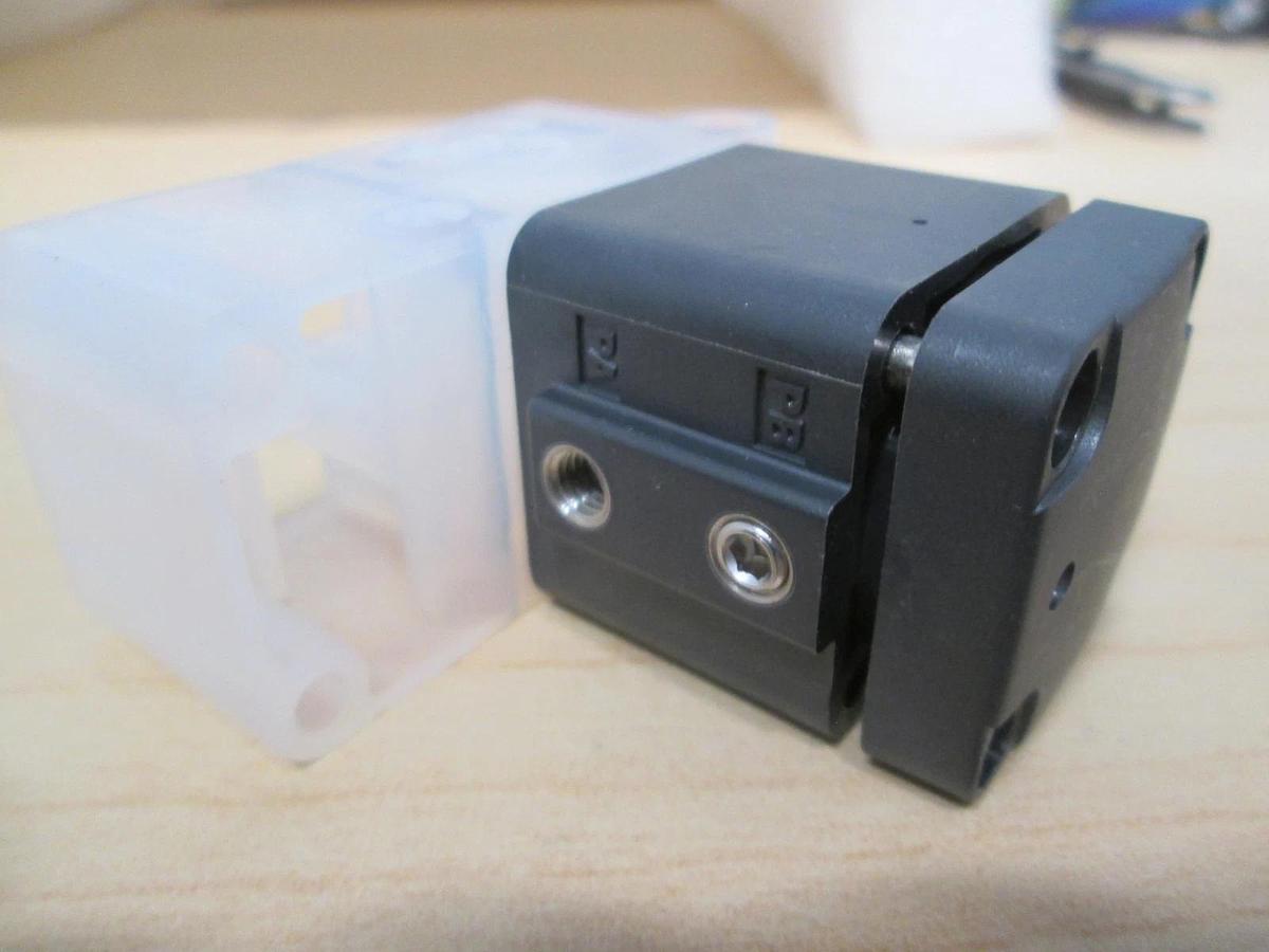 SMC, LVC20-IDI-E-A, 3 Way Input Valve, New