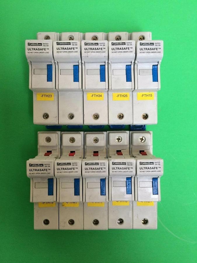 Used LOT of 10! FERRAZ SHAWMUT ULTRASAFE FUSE US141 T227901 - USED