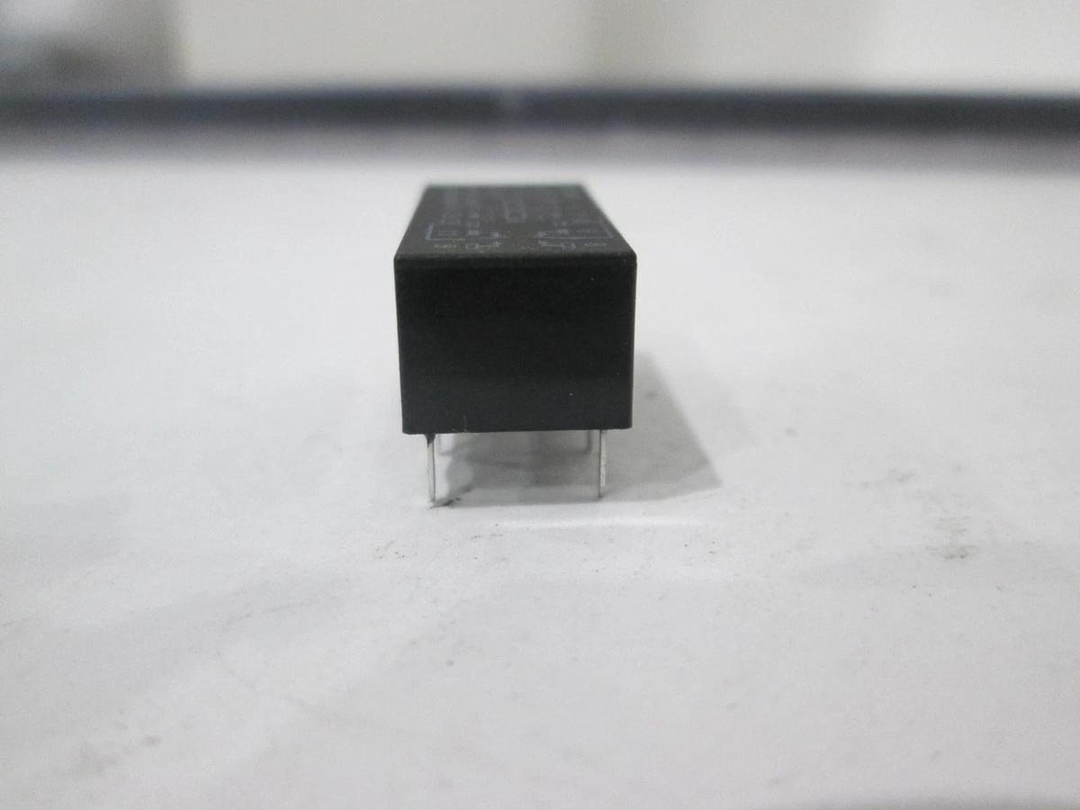 Used Omron, G6AK-274P, Integrated Circuit, Used, Lot of 25