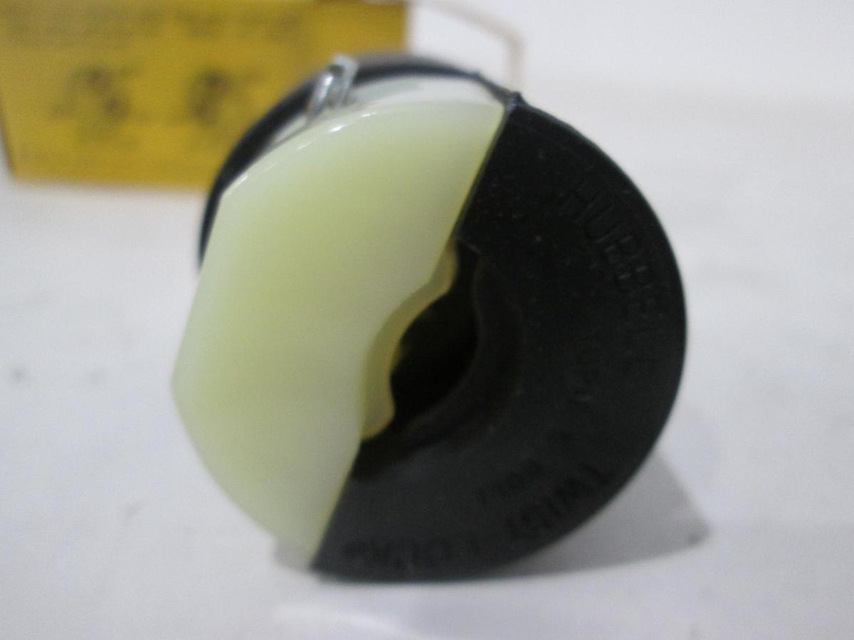 Used Hubbell, 4720-C, Dead Front Plug, 15A, 125V, New