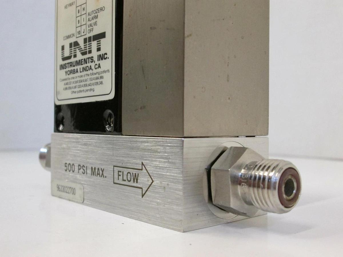 Used Unit UFC-1200A Mass Flow Controller MFC, SIH2CL2, 200 SCCM, 1/4" Male